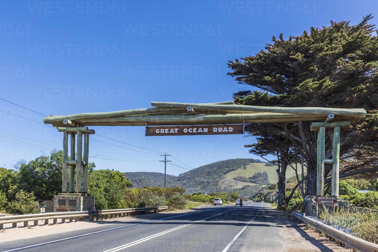 Memorial Arch Great Ocean Road